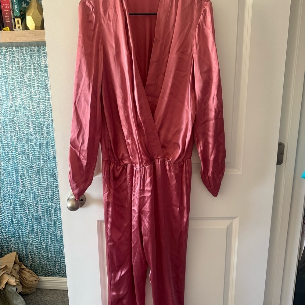 Amanda Uprichard Jadyn Jumpsuit in Pink
AMANDA UPRICHARD - Picture 2 of 3